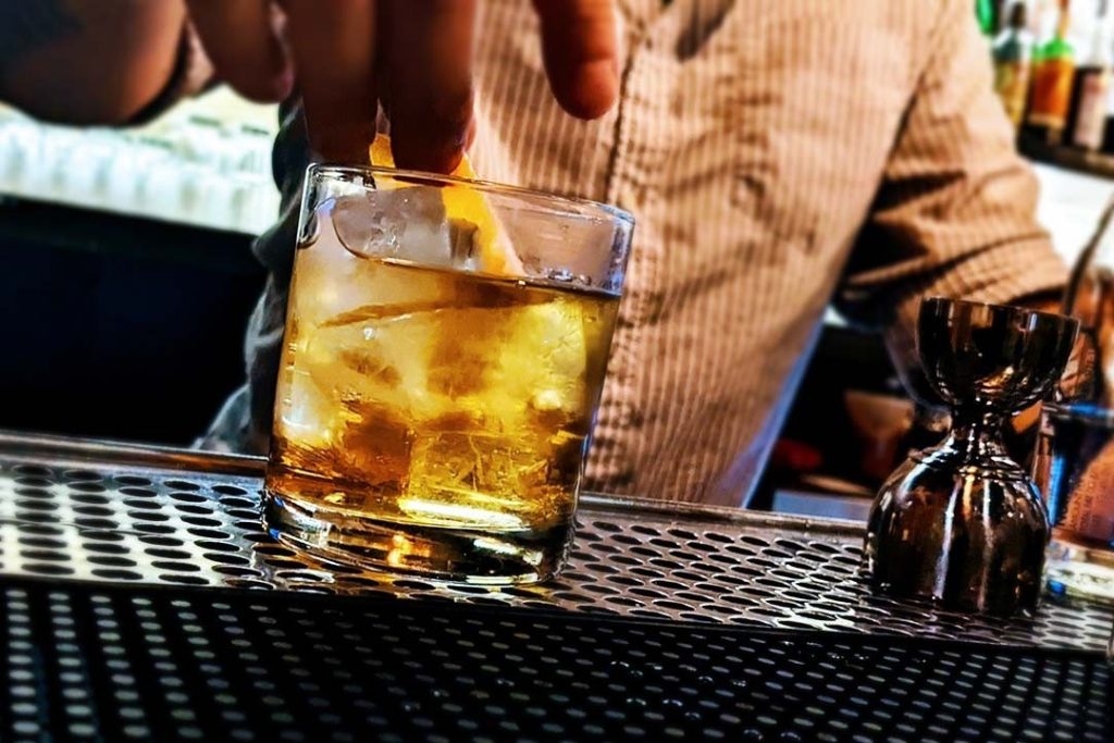 Elixir Andersonville Bar 2 19
